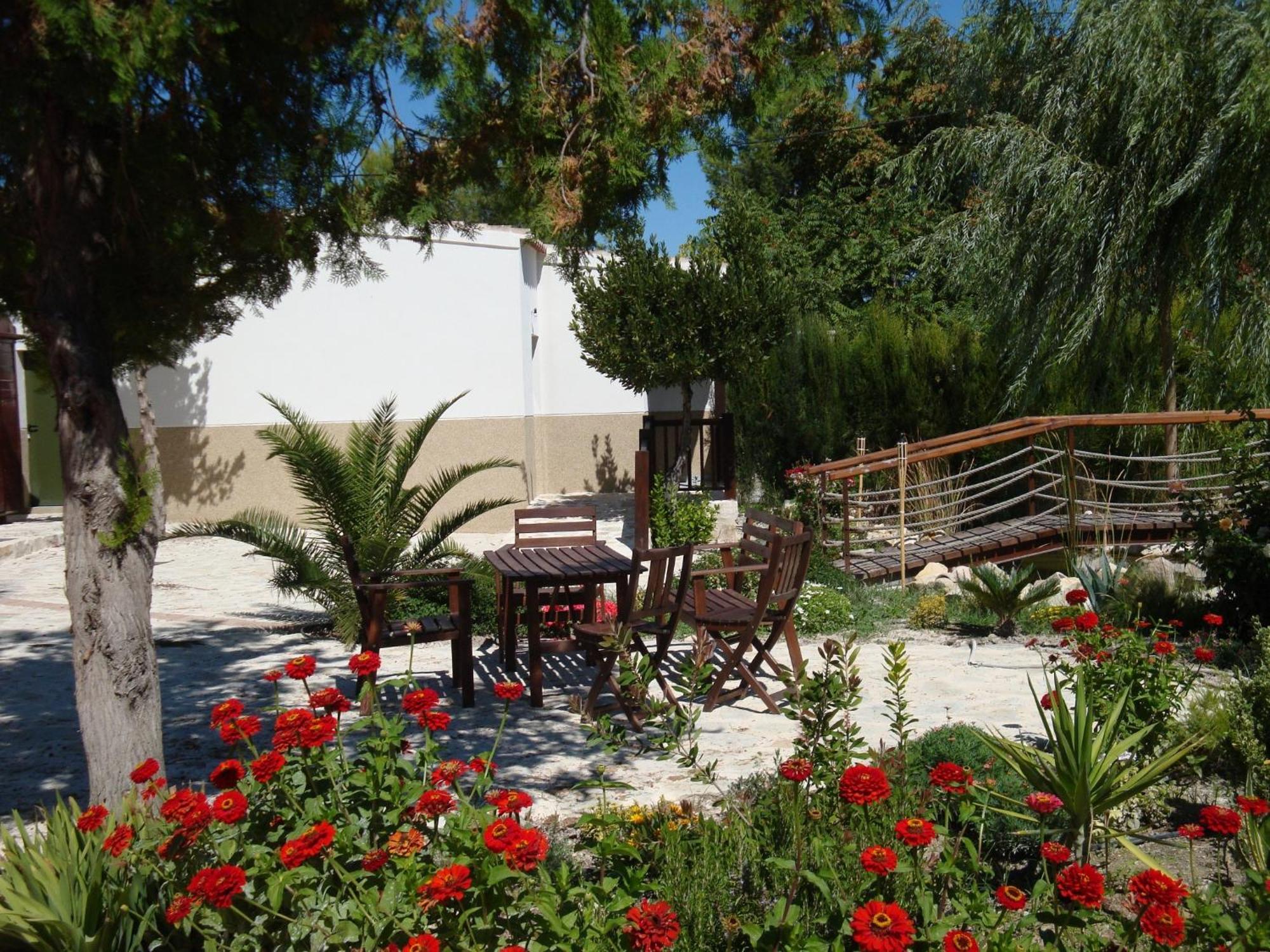Hotel Jardines De Casablanca Caravaca De La Cruz Exterior foto